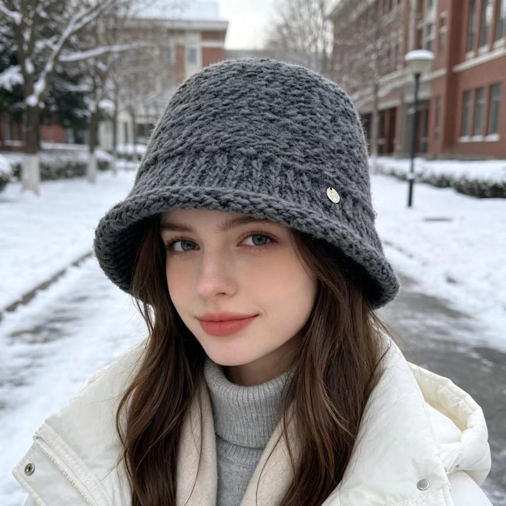 Wool blended hand-woven wool hat Women's basin hat Head protector Winter knitted hat Thickened cold-proof warm bucket hat