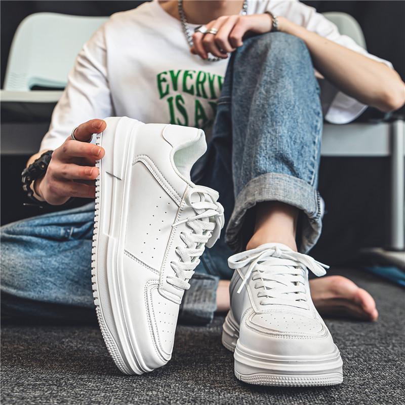 Men 's Casual Four Seasons Fashion Skateboarding Students Comfortable Sneakers Boys Trending Soft Sole Breathable Shoes