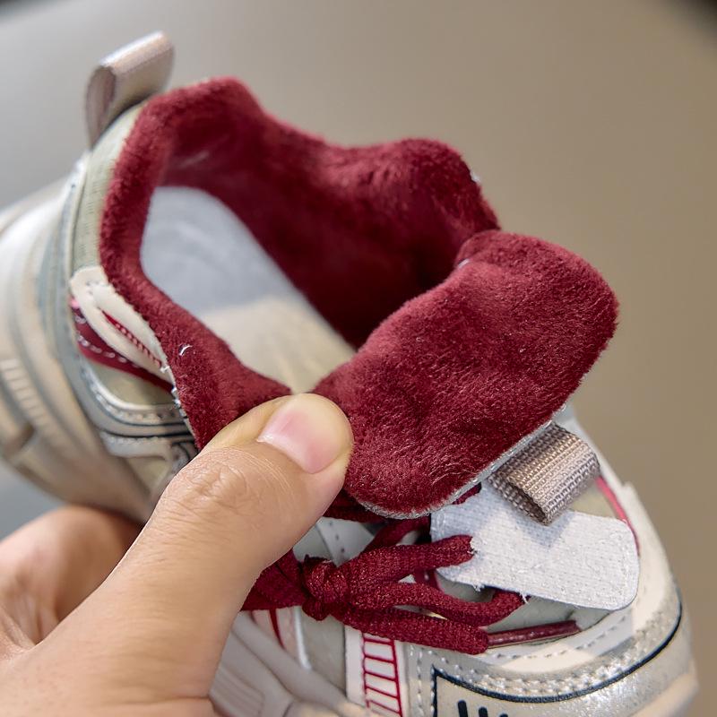 2025 Autumn/Winter Kids Sports Casual Shoes for Boys and Girls - Trendy and Comfortable Running Sneakers for Older Children.