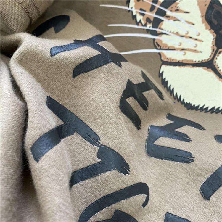 Začátek podzimu Nový styl chlupatého bavlněného tygřího hlavy s kresleným potiskem, volné zahuštěné tričko s krátkým rukávem