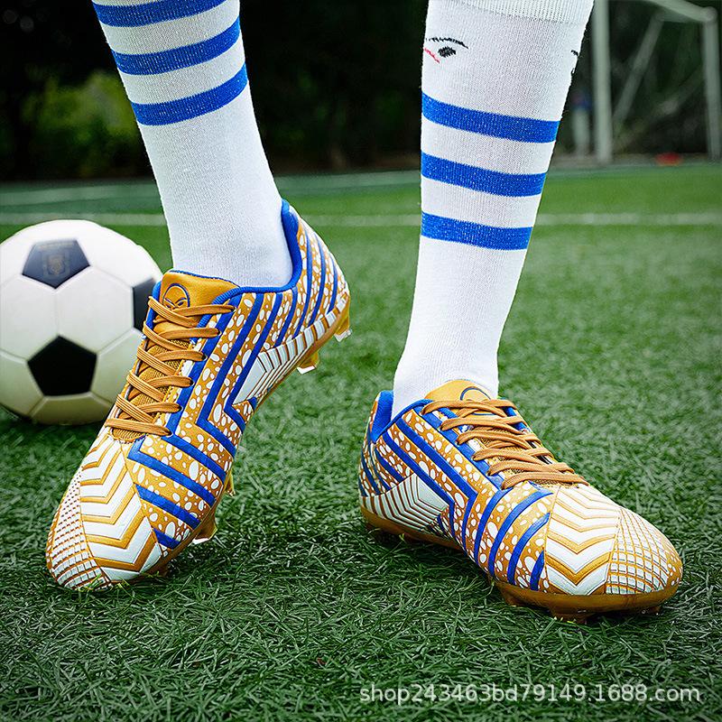 Football shoes men's professional game spike football shoes AG grass sports shoes youth primary and secondary school students factory straight hair