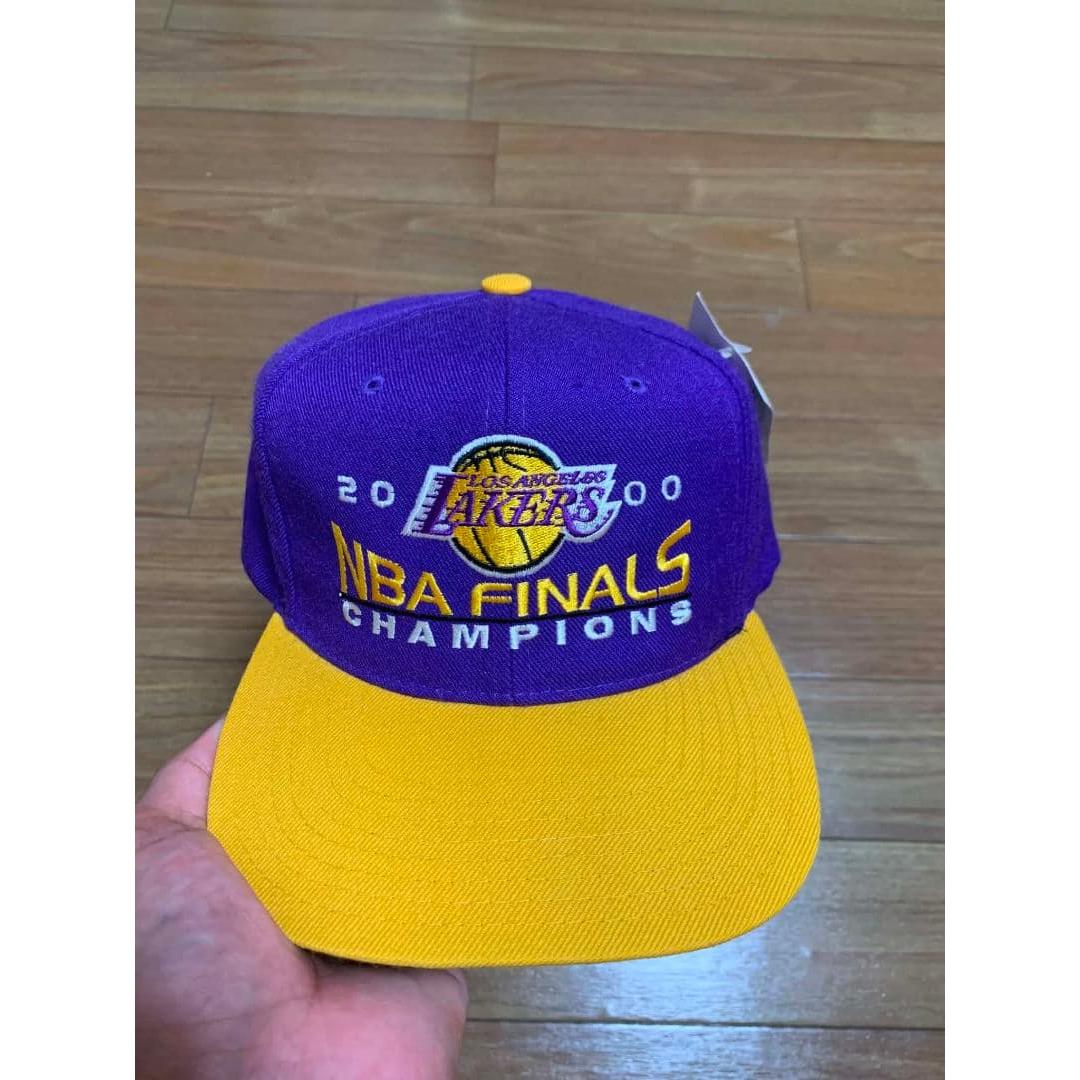 Used Los Angeles Lakers 2000 NBA Finals Cap