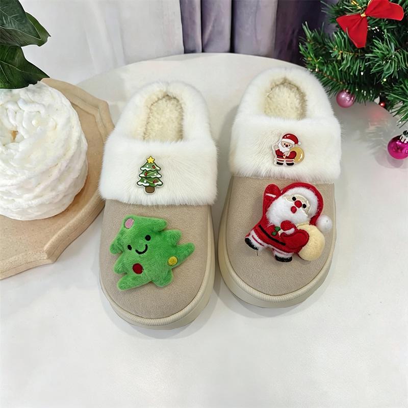Warm Fluffy Fur Christmas Slippers Women Winter 2026 Cute Cartoon Santa Claus Furry Indoor Slippers Couple Lovely Plush Slides