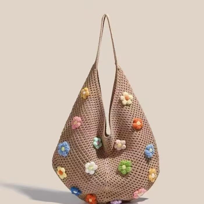 Summer super fire woven bag women's new literary and artistic style wool knitted vacation beach bag shoulder messenger bag