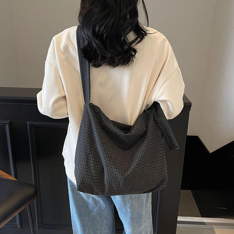 Korean Niche Design Tote Bag Women's Bag Large Capacity Fashion Personality Trend Lazy Style Shoulder Messenger Bag