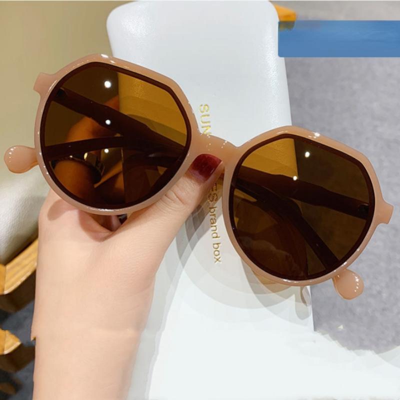 Fashion Women Vintage Round Frame Sunglasses Unisex UV Proof Fashion Outdoor Eyewear Goggles Men Classic Anti-Glare Driving Sun Glasses