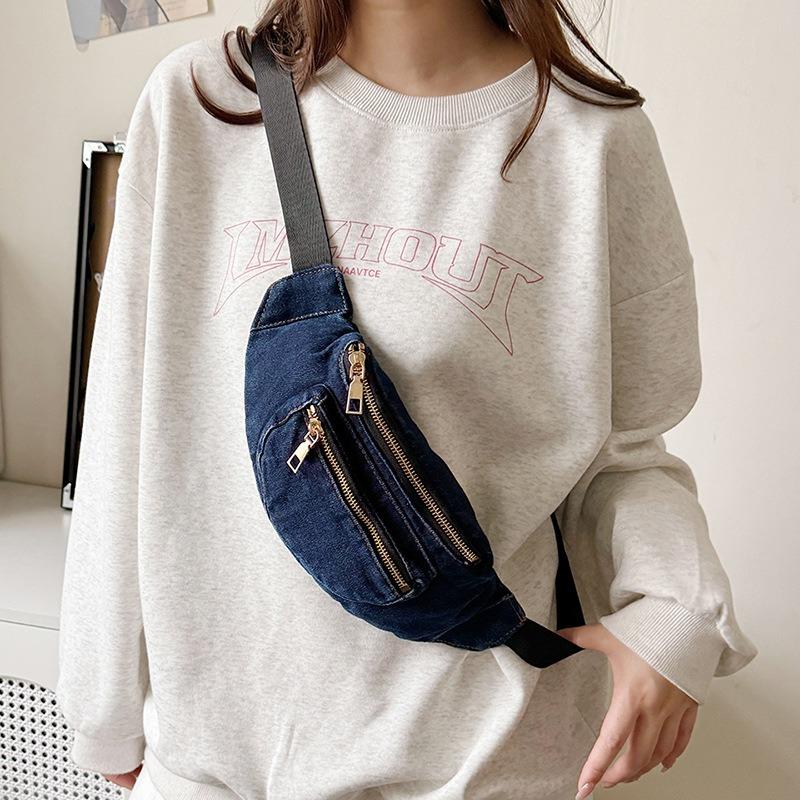 Versatile denim breast bag, simple satchel, literary and neutral, shoulder crossbody fanny pack, small square bag, light.