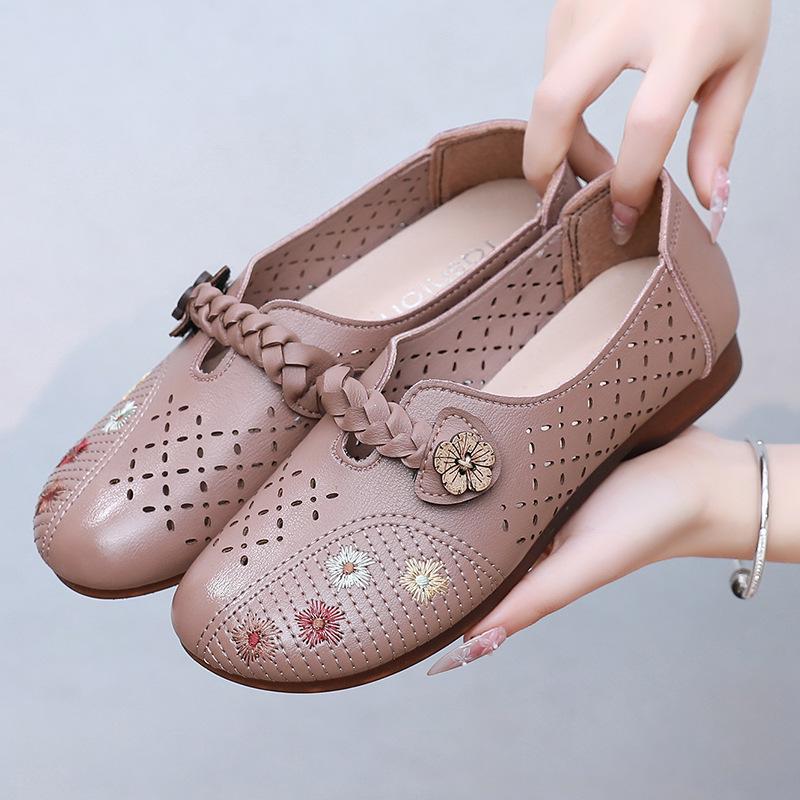 

Дышащие кожаные сандалии для женщин среднего и пожилого возраста - Нескользящая подошва, Мягкая подошва, Удобный полый дизайн. EU 36 хаки