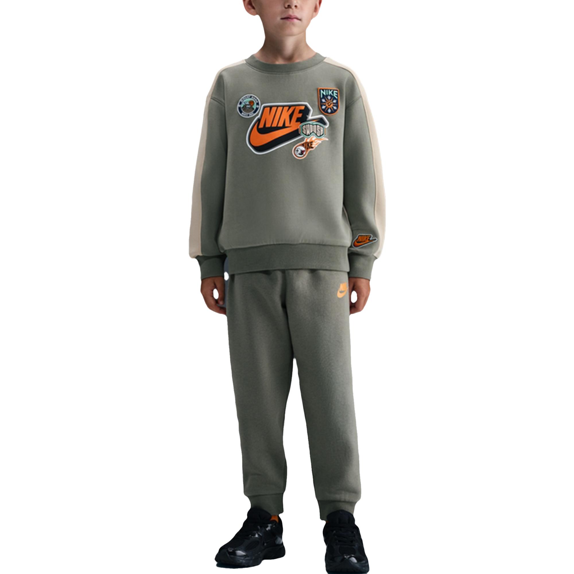 

Nike Sweatshirt Sports Knit Pullover Long Sleeve Kids Kids tops IO5970-333 XS