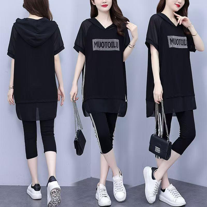 

Комплект из двух предметов для полных девушек, повседневный, омолаживающий, стройнящий, большого размера, женский, лето 2025, новинка, с капюшоном, укороченные брюки, модный Black M code [within 47.50kg recommended]]