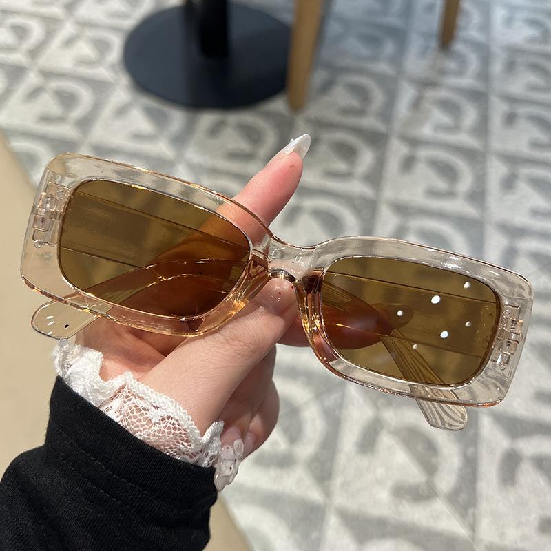 Vintage Square Sunglasses Rectangle Fashion Popular Women Men Shades Small Sun Glasses For Female Male Summer Traveling