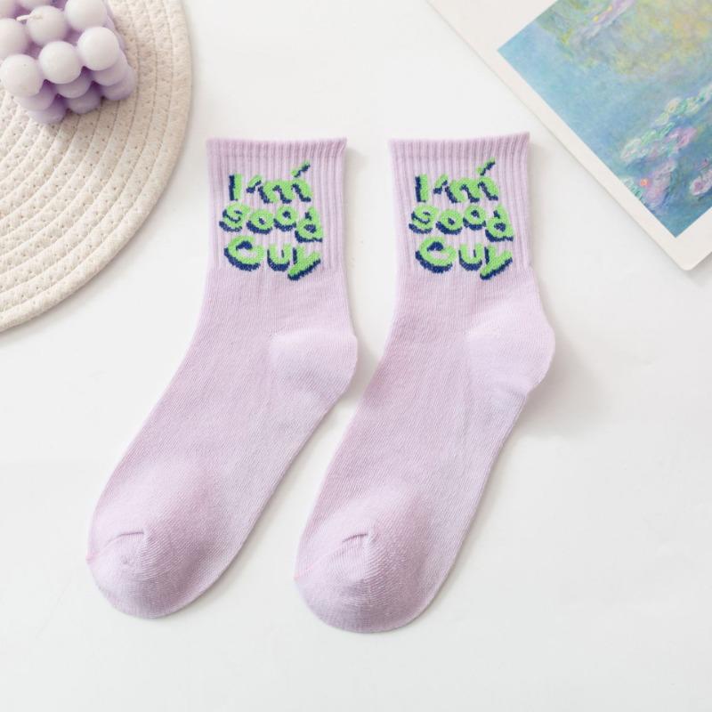 10 Pairs of Female Autumn and Winter Personality Letter Smiley Face Sports Tube Socks