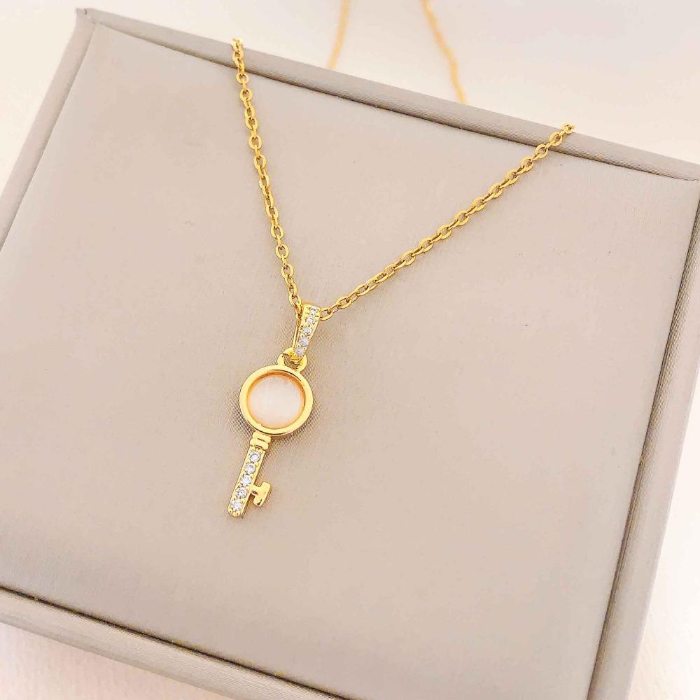 Necklace Women Do Not Fade Summer Small Cute Temperament Titanium Steel Necklace Versatile High-end Jewelry Simple Collarbone Chain