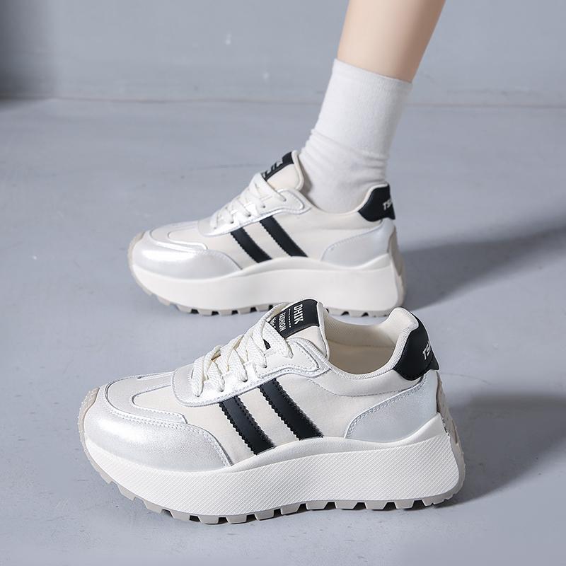 

Новый стиль Форрест Гамп Туфли Женские повседневные модные корейские версии INS Trend Женская обувь 35-40 40 чёрный