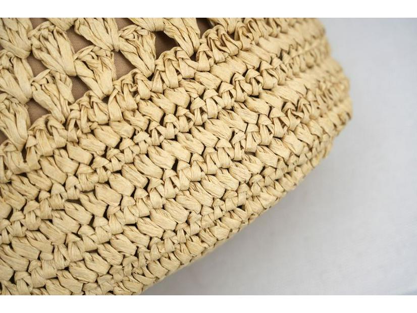 Handmade Hollow Woven Underarm Tote Bag: Fashionable Single Shoulder Beach & Commute Bag for Women