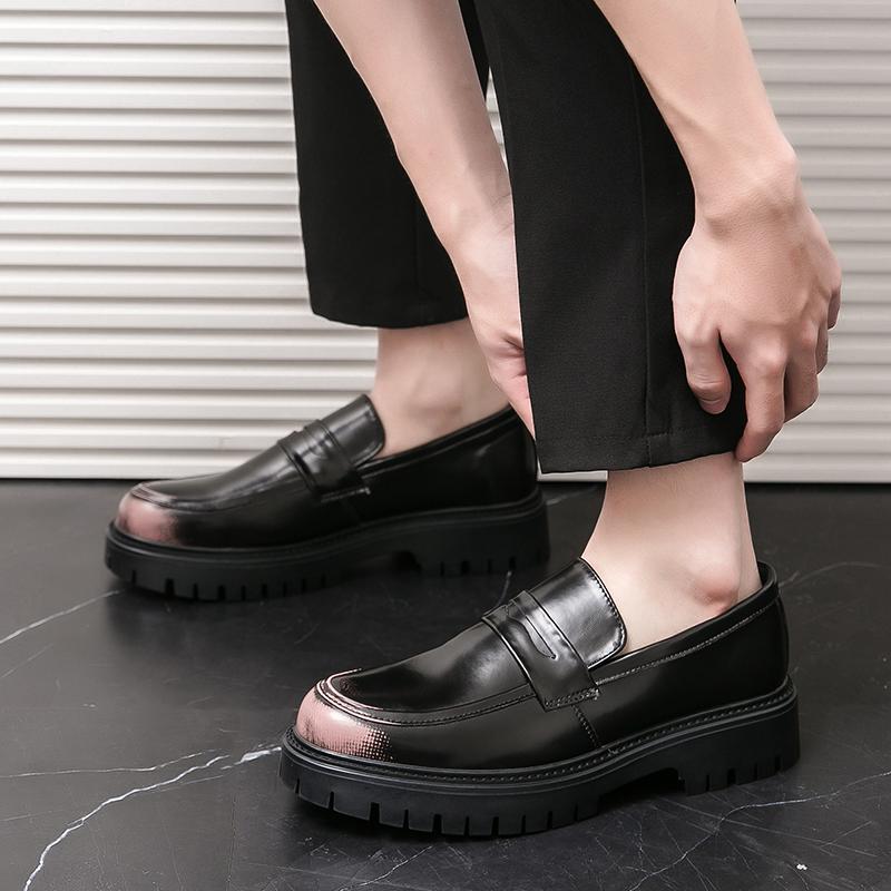 Módní luxusní pánské kožené boty na silné podrážce pro Muže Volnočasové oblečení Pánské společenské boty na párty Pohodlné mokasíny Nové