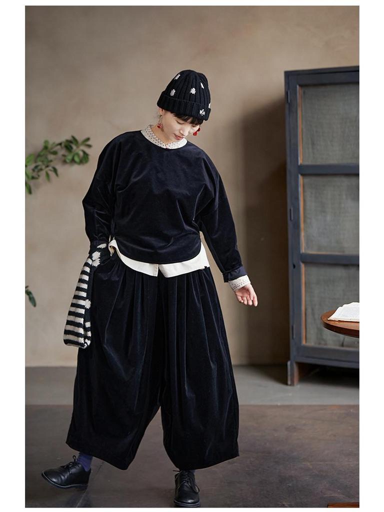 Winter Retro Women's Casual Plush Round Neck Pullover