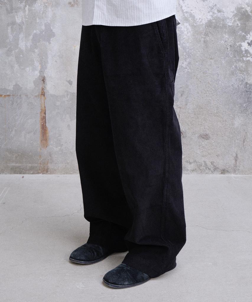 Daibeuin Uniform Corduroy Chino Pants (Black)