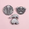 Spilla Unica in Metallo a Forma di Teschio Accessorio di Moda Eccentrico Per Eventi e Feste di Halloween