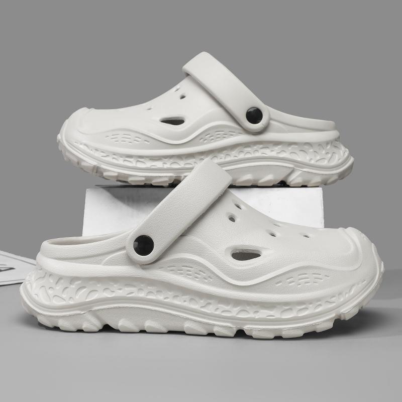 Mens Sandals Casual Summer Clogs For Men Quick-Dry Anti-Slippery Beach Shoes  New Design Garden Shoes Mans Outdoor Slippers