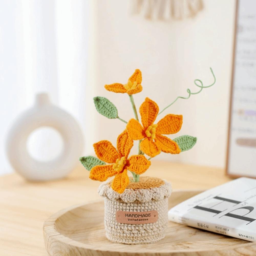 

Handwoven Knitted Flower Potted Fake Flower Creative Crochet Flowers Desktop Decoration помаранчевий