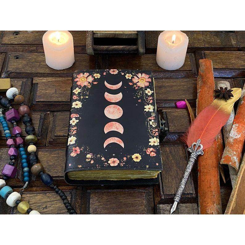 

Moon Phase Vintage Leather Journal for Men & Women of Antique Handmade Deckle Edge Paper, Leather Sketchbook Journal Diary 7 x 5 in - 100 Sheet