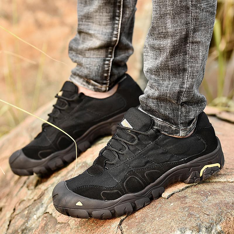 Large size sand-colored combat boots breathable outdoor low-top military boots non-slip breathable shock-absorbing low-top mountaineering shoes