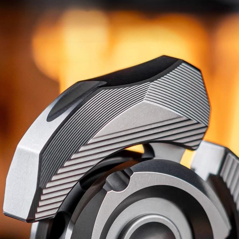 Titanio Djg Hand Fidget Spinner Roller Metallo Punta delle Dita Trottola Punta Edc Alleviare lo Stress Giocattolo Rilassante Adulti Uomini Anti Ansia