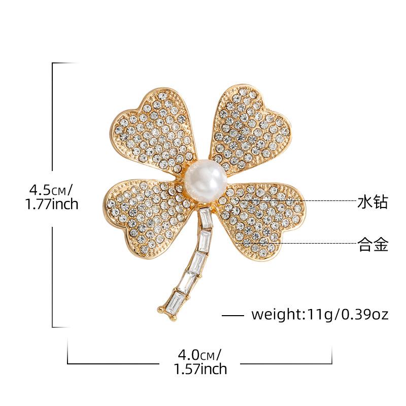 New green zircon four-leaf clover brooch women's high-end blazer high-end corsage clothes collar silk scarf buckle