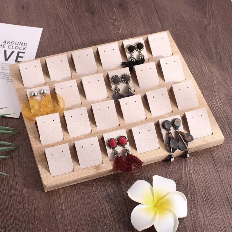 Tavă și suport mobil pentru afișarea cerceilor din bambus