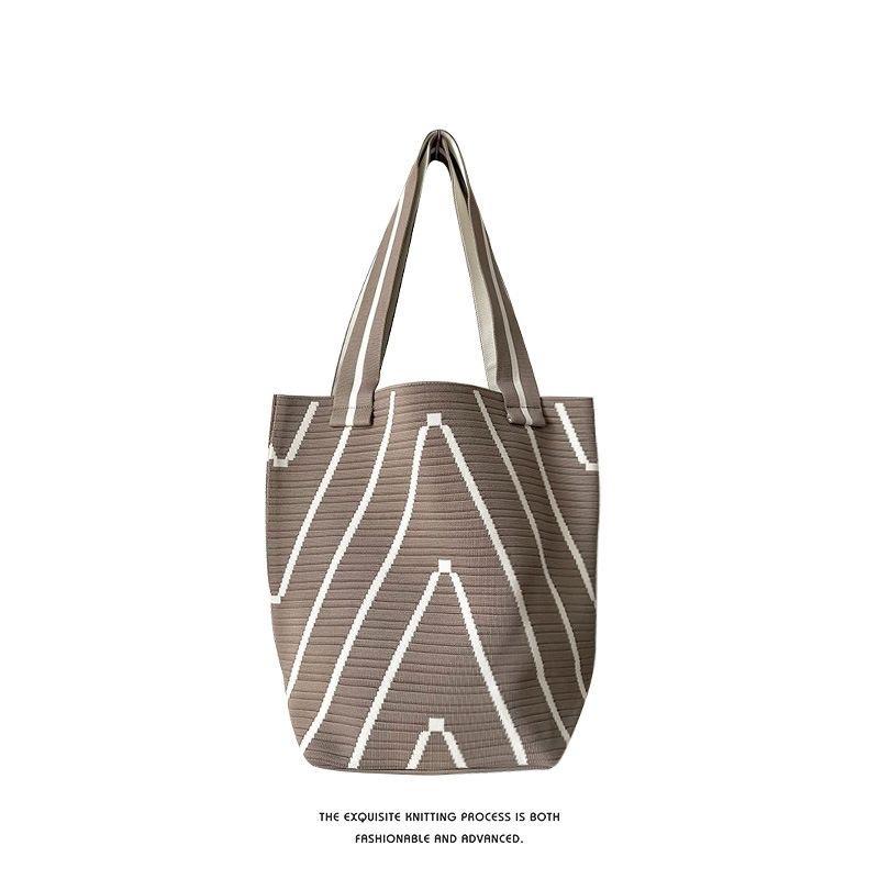 

Bag women s niche design wavy knitted shoulder bag shopping large-capacity bag commuter bucket bag