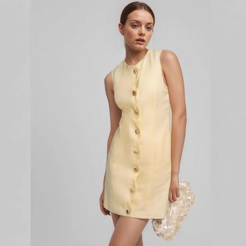 Elegant Summer Women's Dress with Slim Buttons and A Small Design