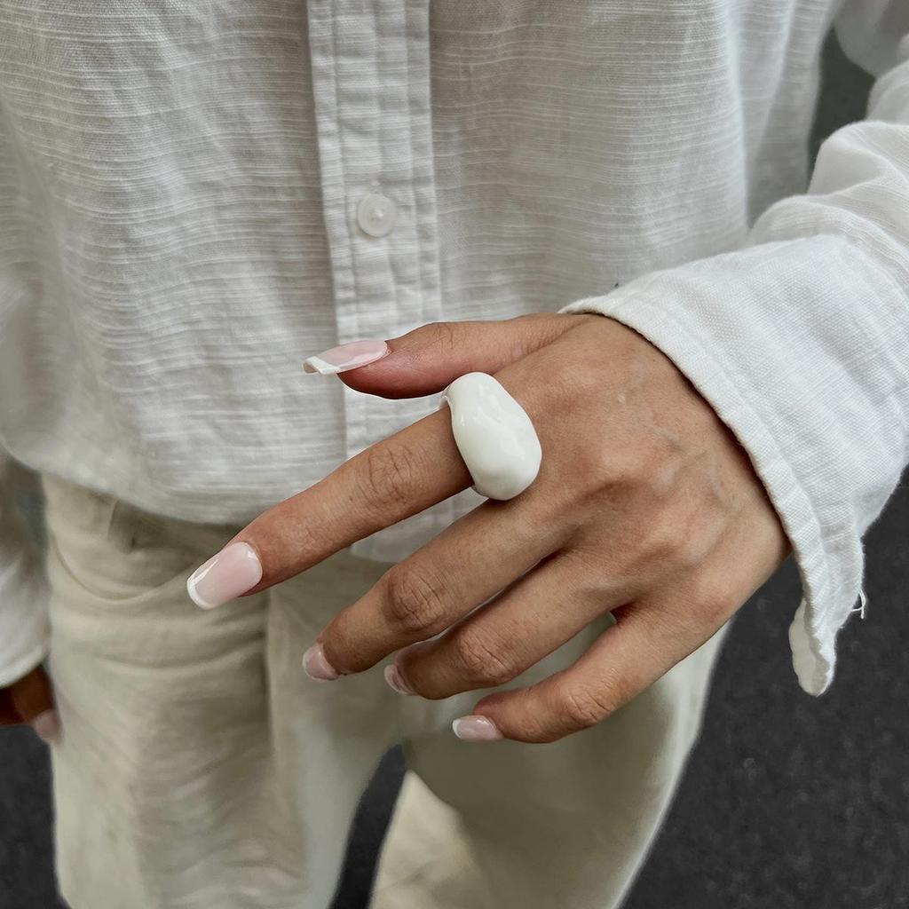 Korean Simple Transparent Color Resin Rings Niche Retro Stacked Curved Acrylic Geometric Oval Wide Ring Charm Trendy Irregular Fashion Jewelry