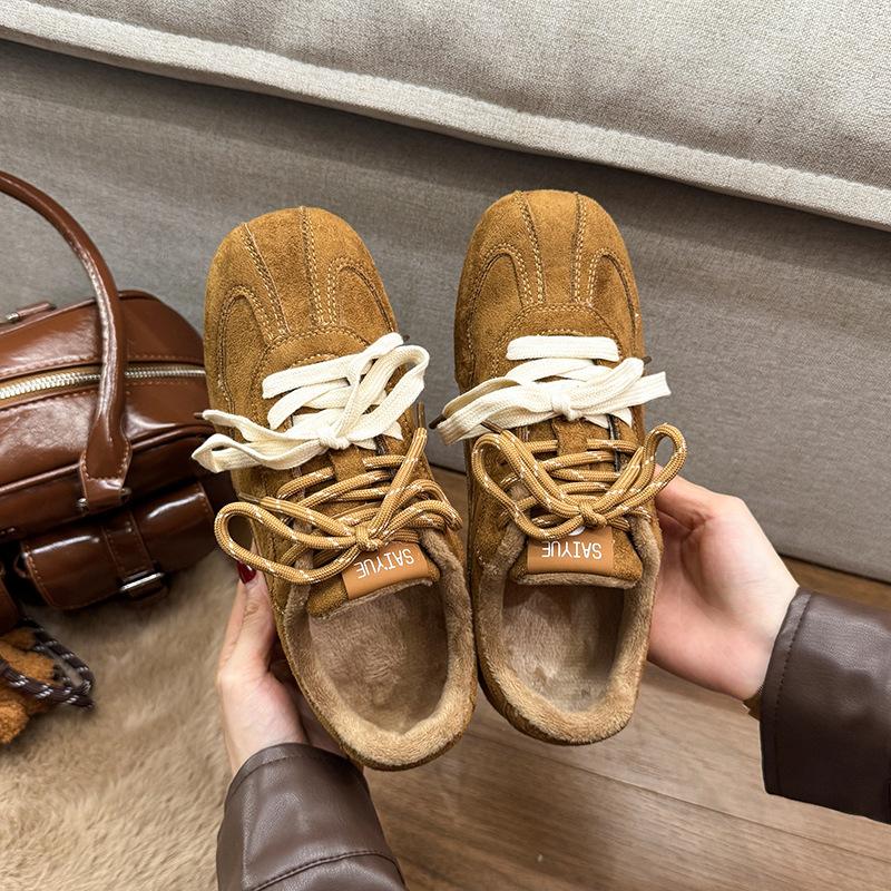 2025 Autumn and Winter New Velvet Inner Height Increase Retro Brown Soft Sole German Training Shoes Versatile Casual Korean Version Forrest Gump 