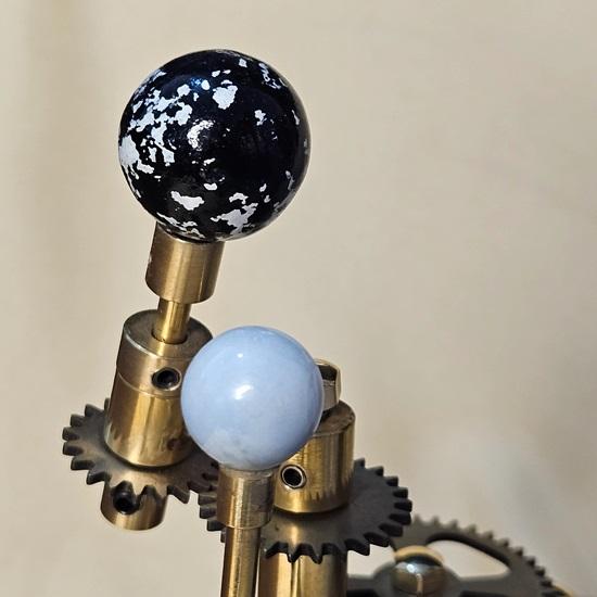 25,4 cm Orrery Luksusowy wystrój domu Model układu słonecznego Idealny prezent na parapetówkę, prezent dla męża, tellurion, Elegancki funkcjonalny wystrój arcydzieło