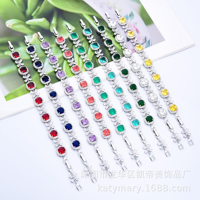 The New Korean Version of Leisure Joker Zircon Bracelet Girls Niche Flowers Luxury and Exquisite.