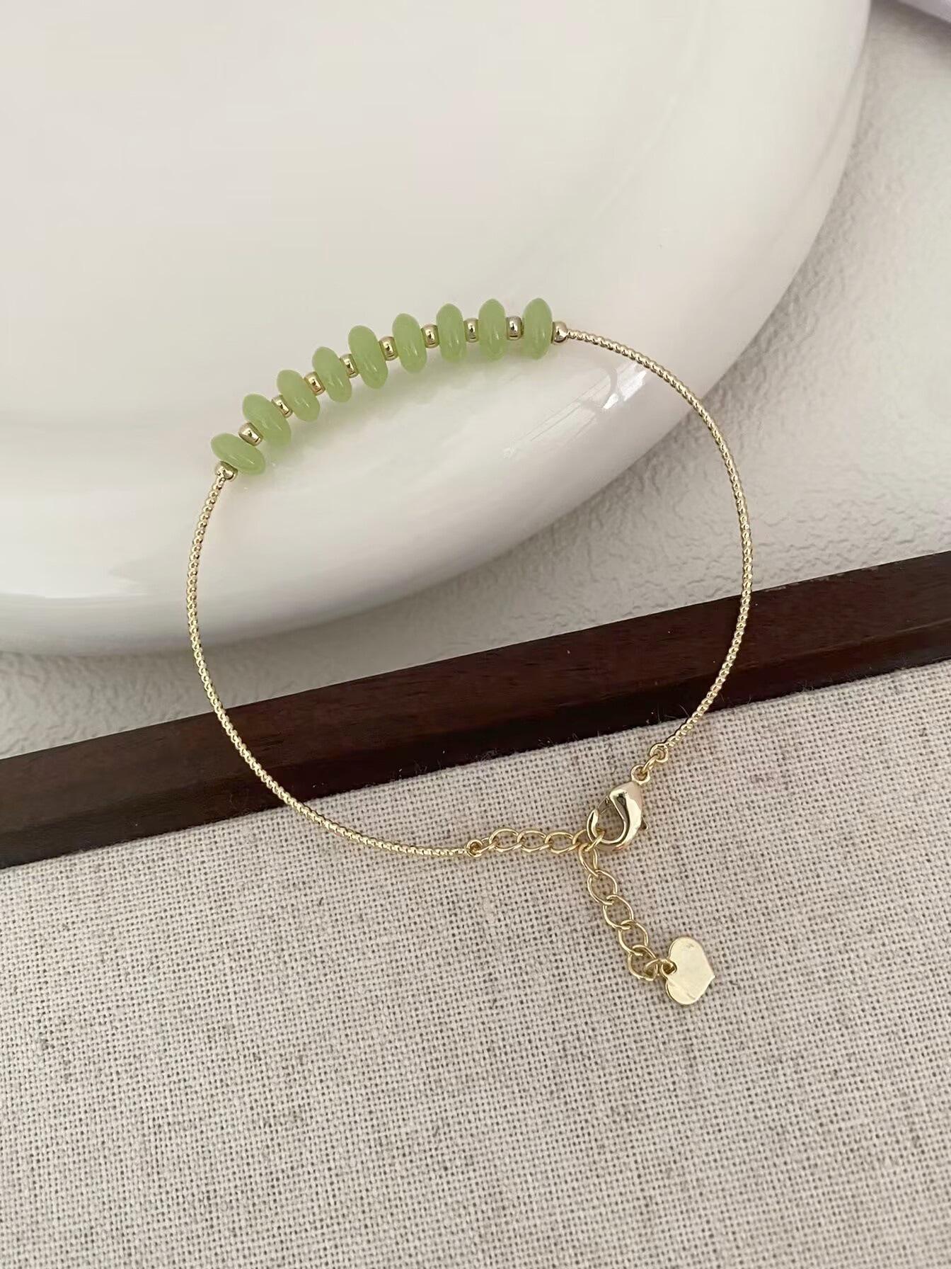 Chinese Minimalist Green Beaded Bracelet - Elegant Retro Fashion Accessory золотого браслета