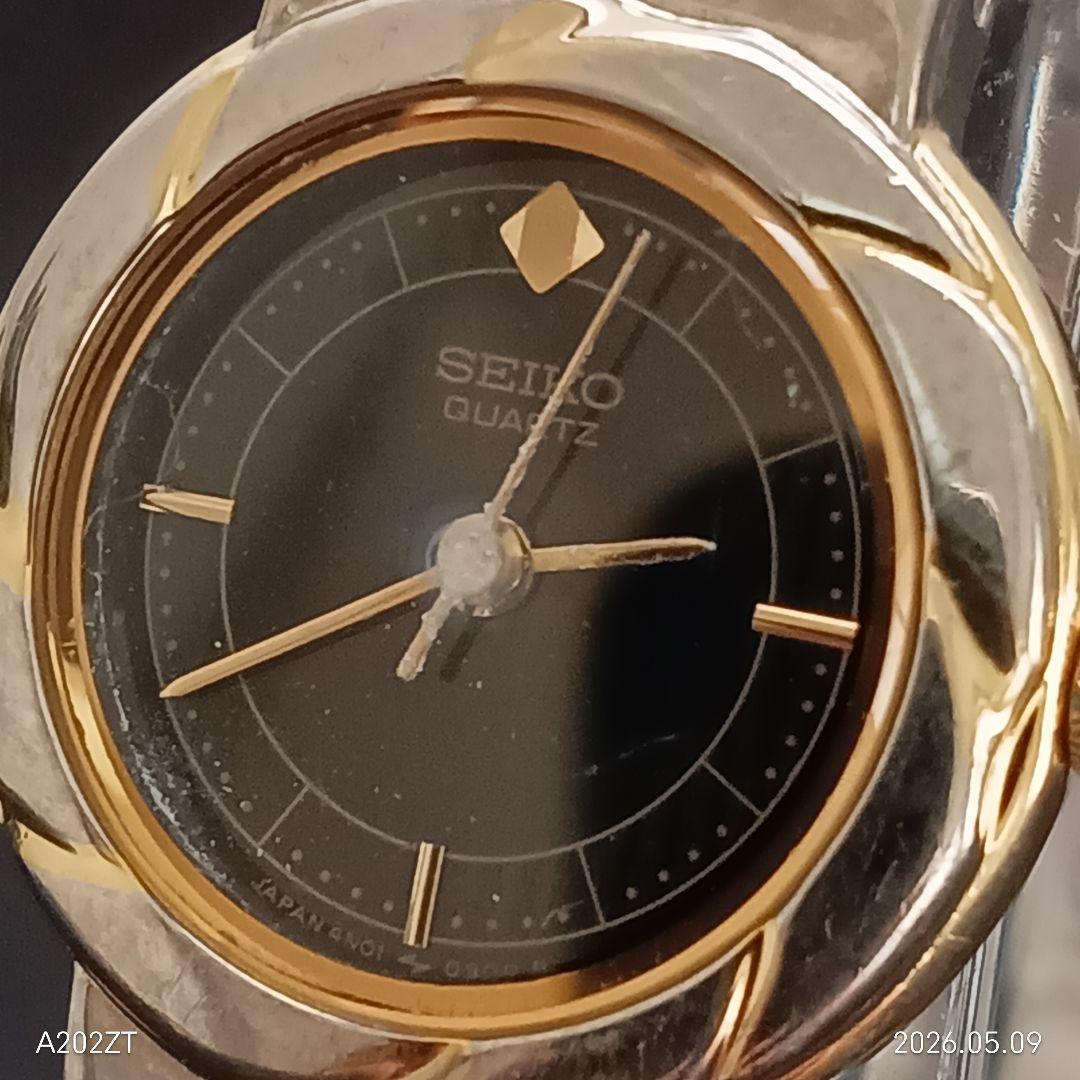 [В эксплуатации] Seiko Quartz 4N01-0160 Женские Золотой Черный