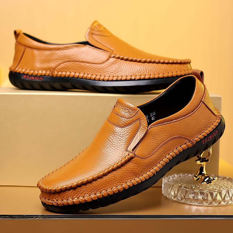 

2025 autumn new men s shoes business casual leather shoes men s breathable soft sole trend fashion middle-aged and elderly dad shoes 44