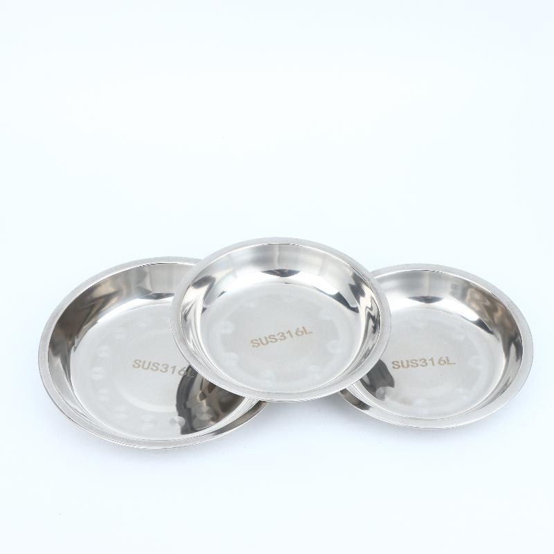 2Pcs Reusable Stainless Steel Dinner Plates Thickened Polished Round Shallow Dishes for Picnic Barbecue Use