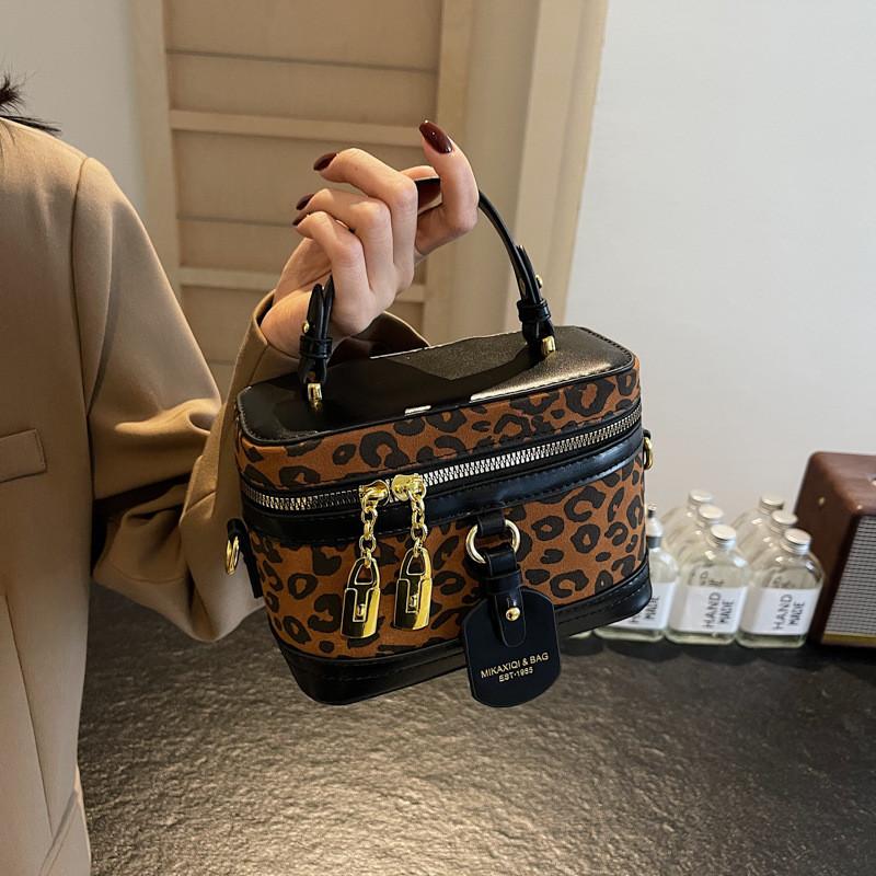 Ielgy Leopard Print Bag Winter Shoulder Messenger Bucket Bag