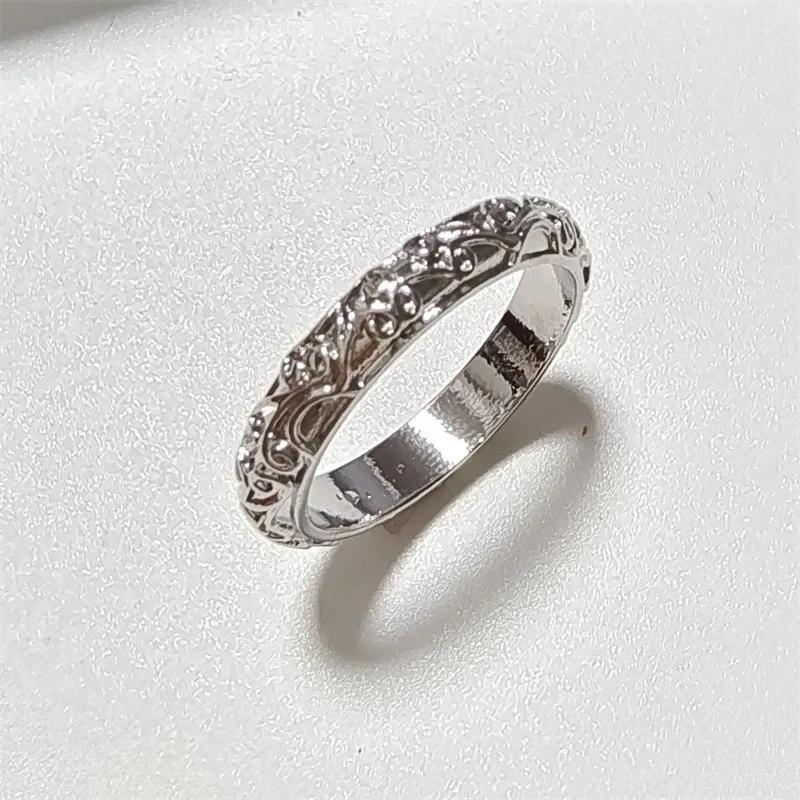 New Trend Women's Ring Retro Style Pattern Carved Simple Niche Design Sense of All Fashion Party Luxury