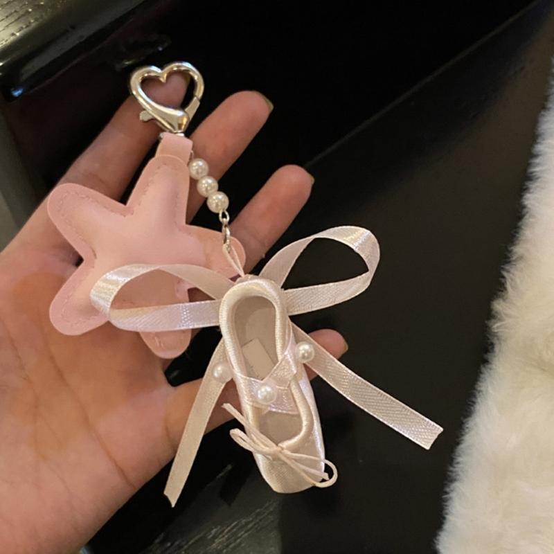 Artistic Ballet Shoe Keychain With Sparkling Star Accent Soft PU Materials Pendant For Women Gift Bag Charm Accessory