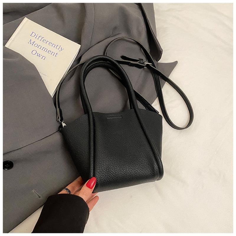 Today's Popular Small Bags Women's New Fashionable Versatile Messenger Bags Summer Portable Bucket Bags
