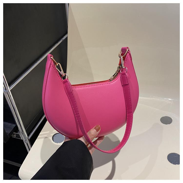 Retro-Stil Kunstleder Halbmond-Schultertasche für Damen Minimalistische Crossbody-Handtasche KTB