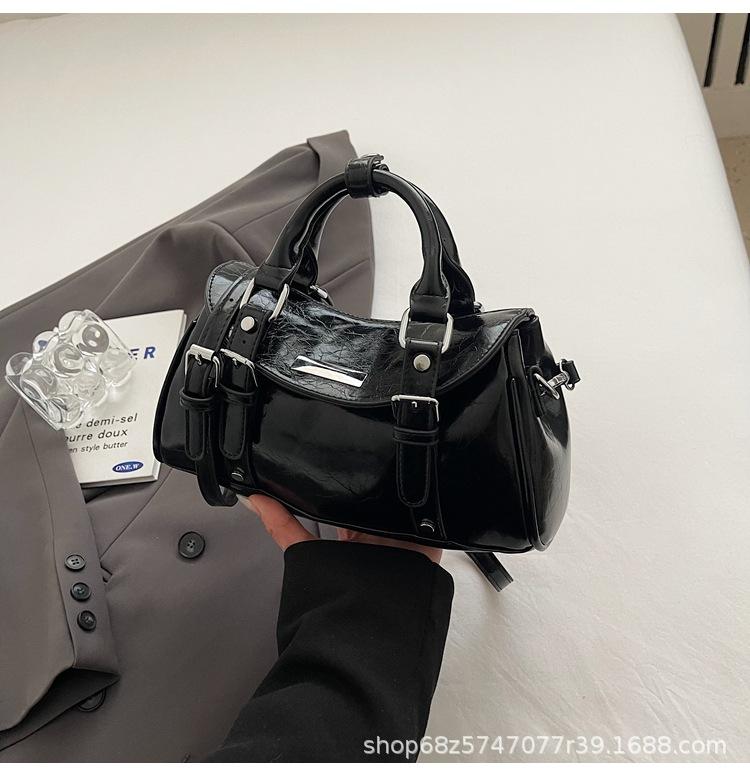 Simple Casual Portable Commuter Bag 2025 New Korean Fashion Shoulder Bag Niche Design Shoulder Crossbody Bag