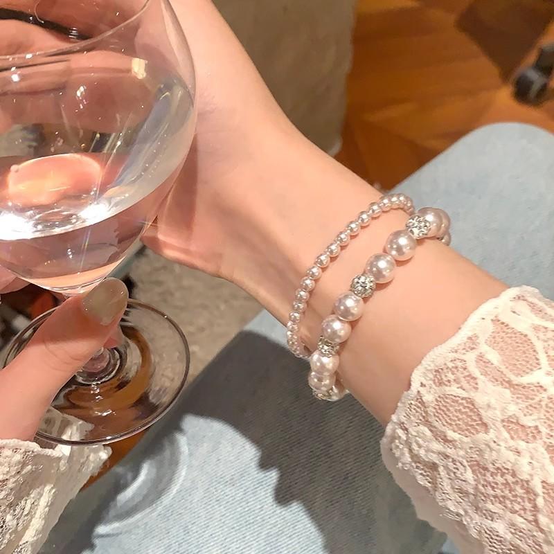 Super Dazzling and Exquisite Zircon Pearl Bracelet - Elegant and Exclusive Layered Hand Pendant for Women