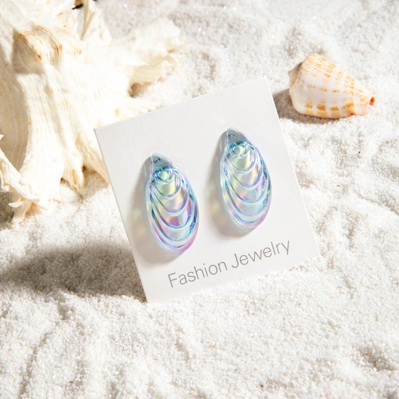 Fresh and sweet beach wind starfish shell earrings, acrylic vacation wind conch pendant earrings