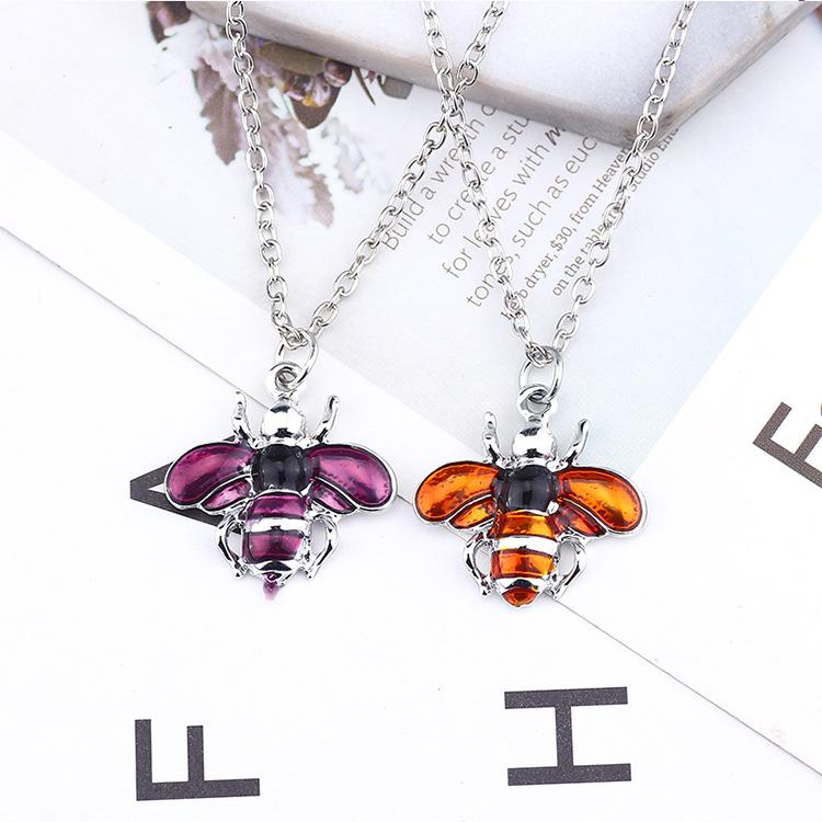 Fashion Creative Bee Necklace Cute All-match Pendant Necklace Christmas Gift