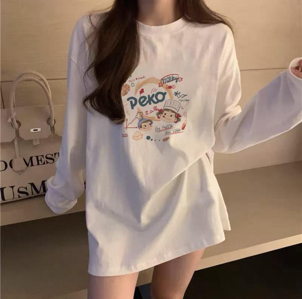 Women's White Long-Sleeve Pullover: Casual, Versatile, Slim-Fit Base Top for Autumn